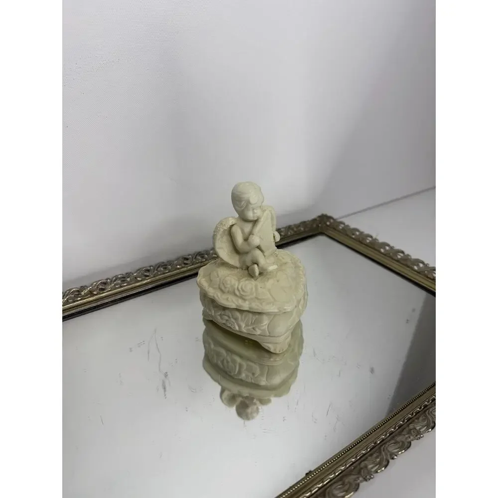 N/A vintage ceramic